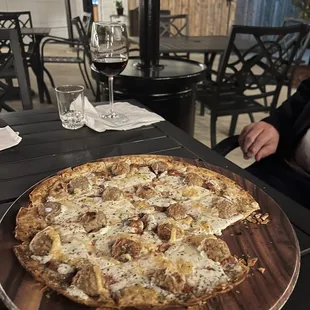 Circle Way Pizza was delicious on a light and crispy thin crust with flavorful meatballs