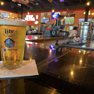sushi and sashimi, interior