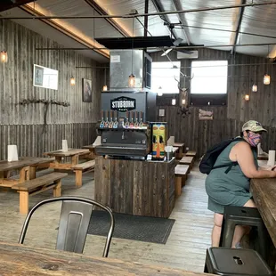 Inside Harlem BBQ