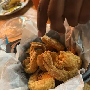 chicken wings, fried chicken wings, poultry, bbq chicken, chicken, chicken wings and fried chicken, food, bbq wings, fried chicken