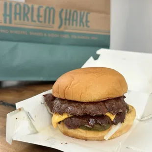 standard burger  @davideatsdc