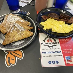 2x2 - 2 Eggs, 2 Bacon, 2 Sausage Patties, 2 French ToastFrench