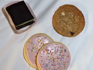 Petunia's Pies & Pastries