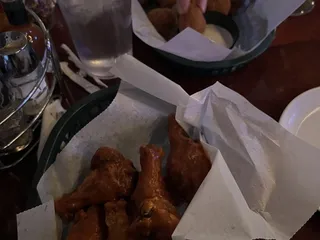 Mama Romito's Pub & Pizzeria