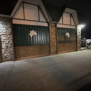 Outside of restaurants. Cute clovers!