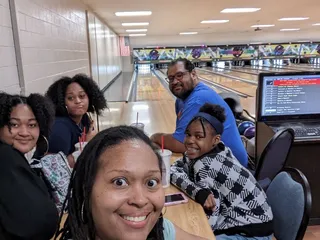 PinHeadz Bowling Center