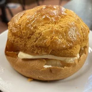 Buttered Pineapple Bun