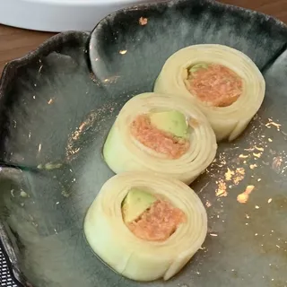 Spicy Salmon Healthy Roll