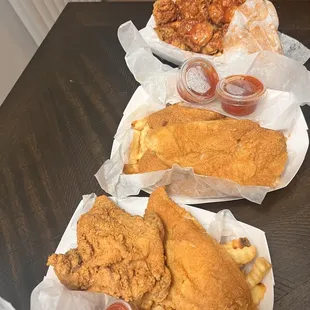 Catfish chicken combo and Gizzards