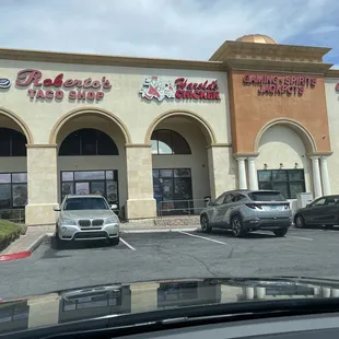 Harold&apos;s Chicken