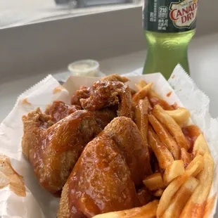 6 wings mild sauce &amp; pepper