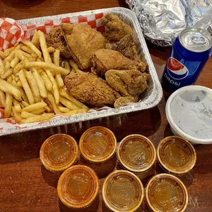 8 pieces special , the best fried chicken ever