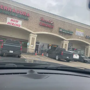 Entry to Harold&apos;s!