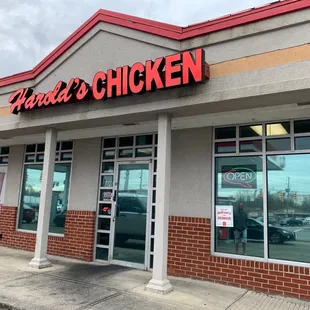 Harold&apos;s chicken