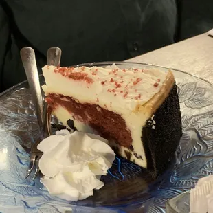 Red velvet cheesecake
