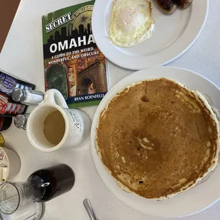 Fluffy Pancake, egg and sausage links