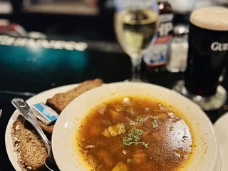 Claddagh Cottage Irish Pub