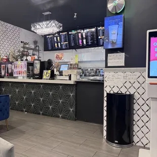 Harper&apos;s Bread House&apos;s &quot;Fruit Vanity&quot; Juice and Tea Counter