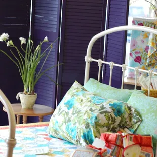 The display bed is always changing!