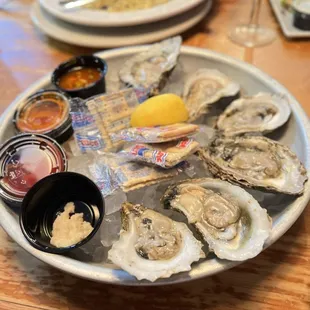 Half dozen house oysters