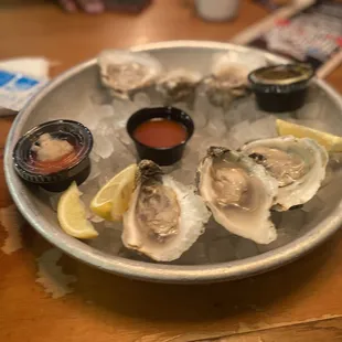 Pocahontas oysters with Mobo