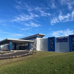 Harrah's Hoosier Park Entrance