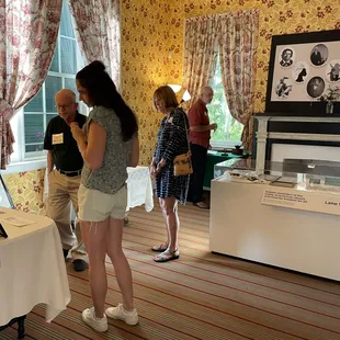 Exhibit room in the 1840s wing shows who influenced Harriet toward abolitionist activism.