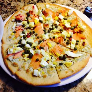 Smoked salmon flatbread