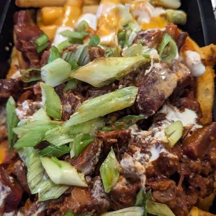 Beef tip fries.  Good topping, extremely salty fries