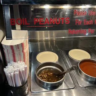 Boiled peanuts and sauce for all!