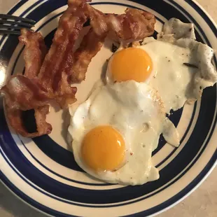 organic brown eggs and low sodium bacon, mmmm
