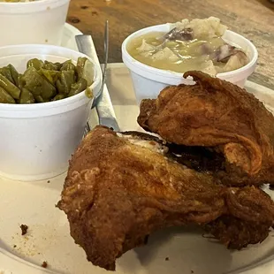 Fried chicken lunch with sides