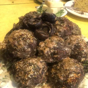 a plate of meatballs