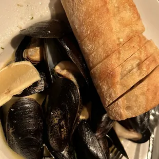 Mussels Steamed in White Wine, Garlic Butter
