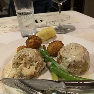 Crab Cake Entrée...on the small side but very good!