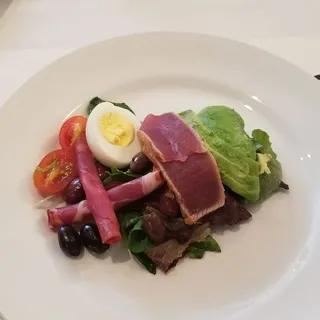 Ahi Tuna Salad