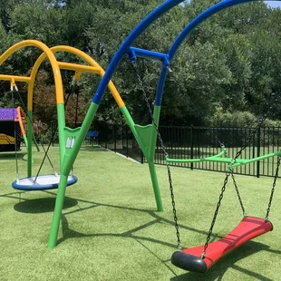 Obtuse swing sets