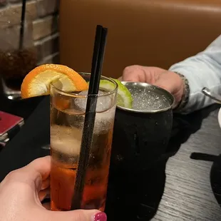 Aperol spritz , Moscow mule