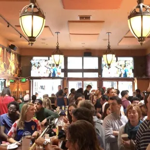 Great for watching the 2018 World Cup finals where France beat Croatia 4-2