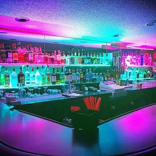 Great bar, friendly bartenders!!!! Super fun chill atmosphere. GREAT DRINKS AND PRICES