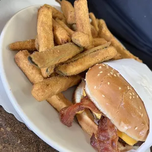 Bacon Avocado Cheeseburger