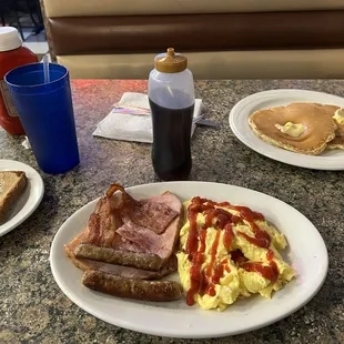 Hungry man breakfast as Harry's corn beef and ham spot