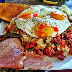 Bestest Dearborn Brand Ham and Corned Beef got Hash n Eggs