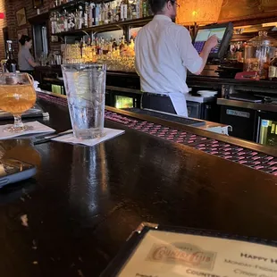 sushi and sashimi, interior