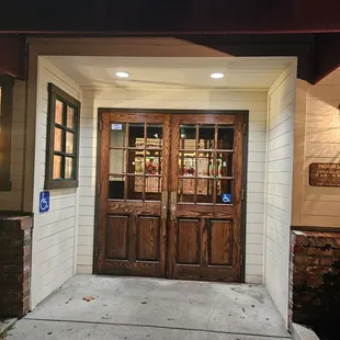the entrance to the restaurant