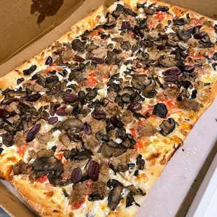 Mom Full Specialty Pie