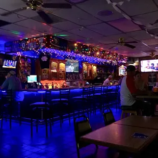 08.03.18  bar area