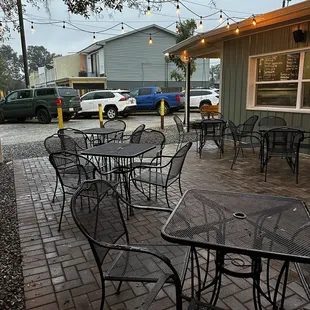 Outdoor dining - when not raining - shaded by big oak tree