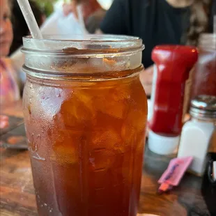Love the large mason jars for the drinks