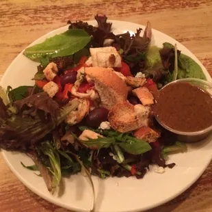 Delicious house salad